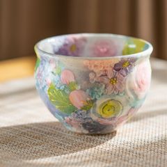 日本製　ゆずりは工房 ＊彩ばら花紋　福々碗(平型)＊  酒器  花柄 おしゃれ かわいい    陶器 瀬戸焼 和食器 手描き 海外プレゼント 贈り物 ギフト 母の日 敬老の日 誕生日