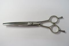 Aランク【メーカー不明】  セニング 美容師・理容師 6.2インチ 右利き 【中古】:H-9301