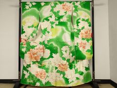 平和屋着物■豪華振袖　駒刺繍　草花文　暈し染め　金彩　正絹　逸品　AAAQ0891dt