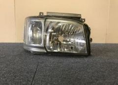UWG60 センチュリー 左ヘッドライト Koito40-29 LED#4200 センチュリー UWG60純正 右ヘッドライト KOITO 40-29 - メルカリ