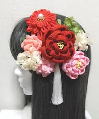 髪飾り 髪飾り赤 髪飾りピンク 成人式 卒業式 七五三 つまみ細工 振袖 袴