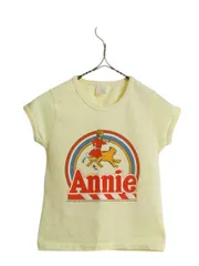 【お得なクーポン配布中!】 80s アニー プリント 半袖 Tシャツ キッズ ガールズ 100cm 程 ヴィンテージ ムービー シングルステッチ カットソー 映画 シンプル イエロー