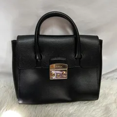 2025年最新】フルラ メトロポリス サッチェルの人気アイテム - メルカリ