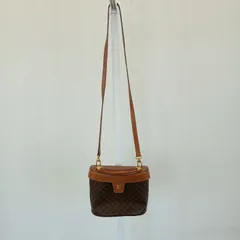 2025年最新】celine バニティ ショルダーバッグの人気アイテム - メルカリ