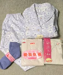 未使用品 まとめ売り パジャマ＋下着＋靴下 3点セット 婦人用 Mサイズ　長期保管品