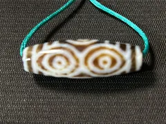 龍眼天珠　上肯天珠　龍六眼天珠　至純天珠　1／送料込　匿名発送／チベット　天珠 上肯天珠・亀甲九眼天珠 – 天然石の店 ふうちゃん