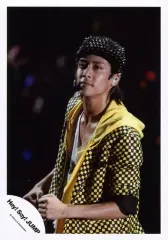 【中古】生写真(ジャニーズ) Hey! Say! JUMP/八乙女光/ライブフォト・上半身・衣装黄黒・白・帽子・両手グー・体左向き・目線左上/公式生写真