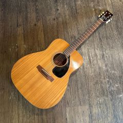 ☆長体金ロゴ！超初期型ヤマハFG-110赤がこれだ！超鈴激鳴・超渋美品