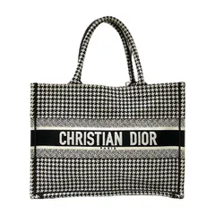 2023年最新】dior 千鳥 ブックトートの人気アイテム - メルカリ