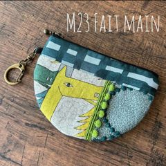 【ハンドメイド】ミナペルホネン　ファスナーポーチ　ポーチ　ミニポーチ　小物入れ　　キーホルダー　キーチェーン　ハギレ　パッチワーク　1点もの　便利　おすすめ
