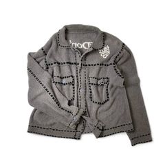 PHINGERIN× Girls Don’t Cry カーディガン フィンガリン×ガールズドントクライ、“手縫いロゴ”入りコラボ