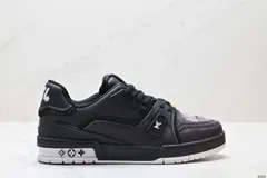 LV Louis VuittonLV ルイ・ヴィトン Trainer Sneaker Low カジュアルスポーツカルチャー バーサタイル スニーカー