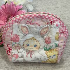 コヤンイサムチョン☆大きめころりんポーチ ハート刺繍キルト たれ耳