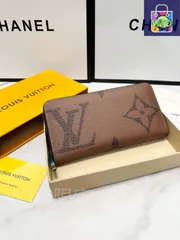 【Louis Vuitton】今日特価！黒色 19x10cm 単ジッパーハンドポーチ 送料無料 限定在庫のお得な価格です！