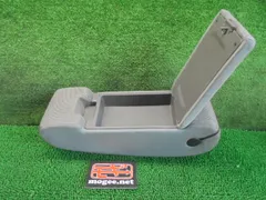 1FI3575 中左 日産 キューブ YZ11 中期型 アームレストコンソール　　カラーグレー系　　