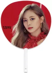 TWICE うちわ　トレカ　ツウィ TWICE ツウィ うちわ 4枚セット - メルカリ