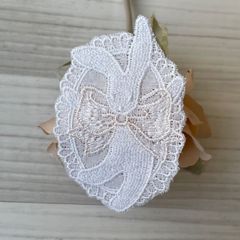 刺繍レース　ウサギとピンクリボン　幅7.7cm　アップリケモチーフ　1枚赤ちゃんグッズに [895　うさぎ　]