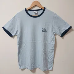 (^w^)b GU ジーユー 半袖 Tシャツ リンガーTシャツ コカコーラ コラボTシャツ 企業コラボ 英字 ロゴプリント シンプル カジュアル アウトドア タウンユース 普段着 シンプル ロゴプリント 綿100% ライトブルー メンズ サイズＬ