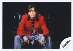 【中古】生写真(ジャニーズ) Snow Man/目黒蓮/横型・膝上/シングル「Dangerholic」MV＆ジャケ写オフショット/公式生写真