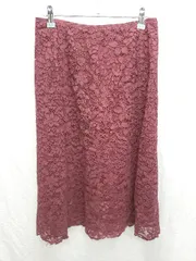 ◇ a.v.v アーヴェヴェ 膝下丈 ナロー スカート サイズＭ レッド系 レディース P  【1407260027355】