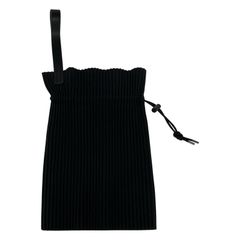 me ISSEY MIYAKE プリーツバッグ ブラック