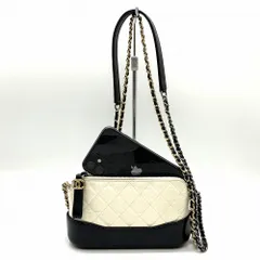 CHANEL シャネル  ガブリエル フォンホルダー スマホ入れ 25番台 チェーンウォレット ミニ チェーンショルダーバッグ レザー ホワイト/ブラック 白/黒 バイカラー レディースファッション