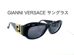 ジャンニヴェルサーチ　GianniVersace　サングラス　ブラック　石取れ　azMID