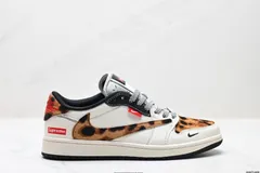 全新未使用Nike AJ1 逆スウッシュ TS x AJ1 リバースモカ JJ2508-555-MM輸入
