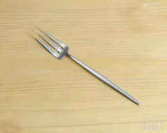 新品 クチポール ムーンマット ケーキフォーク Cutipol MOON MATT 正規販売代理店 カトラリー ブラッシュド マット