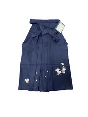 ms25214-3  SSサイズ　在庫限り　小さめ　ジュニア　小学生　袴　卒業式　美品　紺　刺繍