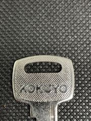 aiko様専用　オフィス家具　鍵　新品　コクヨ用　書庫　ロッカー　複製キー　1本