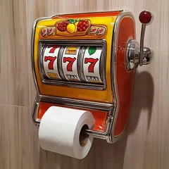 【新品・未使用】スロットマシン風 壁掛けトイレットペーパーホルダー リアルな777 BARデザイン カラフル キッチン ダイニングルーム用 頑丈 ウォールマウント ティッシュディスペンサー 詳細グラフィック レジン製 バスルームデコレーション