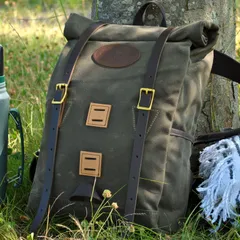 美品‼️フロストリバー/Frost River USA製 ブックパッ入手困難‼️ Frost Riverの製品は全て卓越した職人による手作業で作られ てい