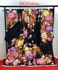 《大特価》　現品限り　振袖　未仕立て品　正絹　八掛付き　黒ラメ地　洋花　Moe oshikiriブランド　リメイク