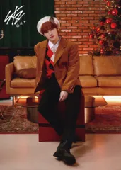 StrayKids LeeKnow 2023 Xmas POPUP STORE 2/6