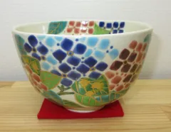 送料込【逢絢亭・新品】茶道具 茶碗 京焼 紫陽花の図 伊坂清香 紙箱入り 逢絢亭・新品】茶道具 茶碗 京焼 紫陽花の図 伊坂清香 紙箱入り
