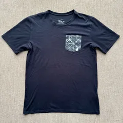 【送料無料】【部屋着に】ナイキ　Tシャツ　Mサイズ　ブラック　胸ポケット付