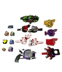 美品 バンダイ 仮面ライダーギーツ おもちゃ 変身アイテム まとめ売り PREMIUM DX メモリアルマグナム&ブーストレイズバックルセット DXブジンソードバックル DXブーストマークIXレイズバックル 他
