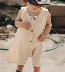 夏物　値下げ　即納　送料無料　ロンパース　袖なし　韓国子供服　ベビー服　子供服　赤ちゃん