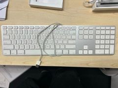 US版 Apple 純正 USBキーボード テンキー付き