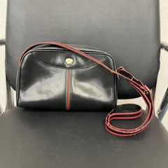 グッチ レザー ショルダーバッグ インターロッキング シェリーライン 黒　1070