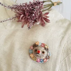 刺繍ブローチ 羊毛フェルトブローチ くま