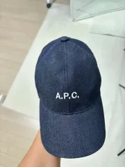A.P.C. ダークデニム キャップ サイズ56新品未使用タグ付き A.P.C. ダークデニム キャップ サイズ56新品未使用タグ付き