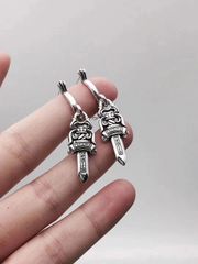 クロムハーツ Chrome Hearts イアリング 耳くぎ ピアス 宝剣