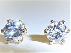 新品未使用K18 18金 スタッド ピアス ダイヤ0.207ct 0.195ct - メルカリ