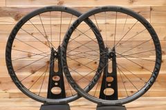ボントレガー BONTRAGER アイオロス AEOLUS PRO 3 DISC シマノ 11S/12S 19C カーボン チューブレスレディ ホイールセット 【広島店】