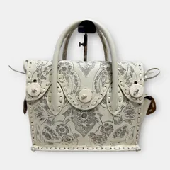 美品！GRACE CONTINENTAL カービングバッグ　マエストラS キナリ　グレースコンチネンタル　カービング　トライブス　ハンドバッグ　トートバッグ