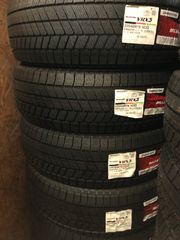 【送料無料】スタッドレスタイヤ　ブリヂストン　ブリザック　VRX3　235/60R19　4本