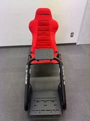 【レーシングサマーセール】★展示品★  Playseat Trophy Red レッド レーシングシミュレーター レーシングホイールスタンド 各種ハンドルコントローラ対応ペダル位置 シートポジション調節可能 RAP00314