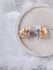 grain of light gold/light purple